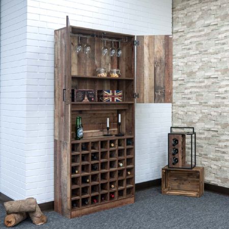 Facilite l'assemblage et rend le prix plus abordable. Une tablette inférieure de 6,5 cm de haut permet de ranger les objets. La tablette intermédiaire mesure 36 cm de haut. Un espace anti-poussière avec portes est situé au-dessus. Deux espaces de rangement sont disponibles.